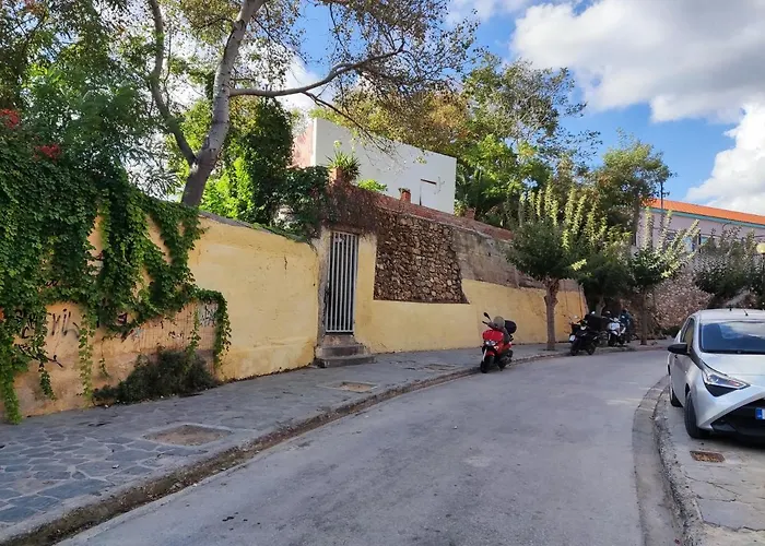 Dominic Venetian Castle Old Port Apartament Chania (Crete)